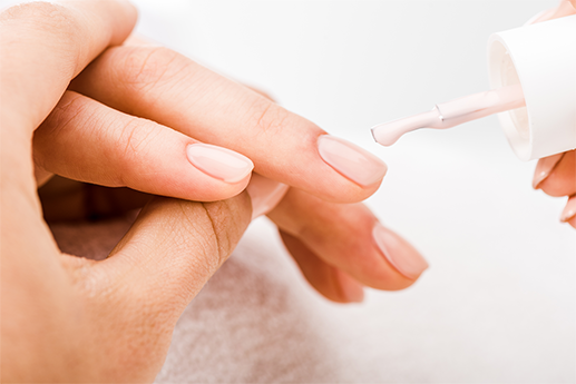 Lagunamoon tips: Can you use regular nail polish with gel top coat?