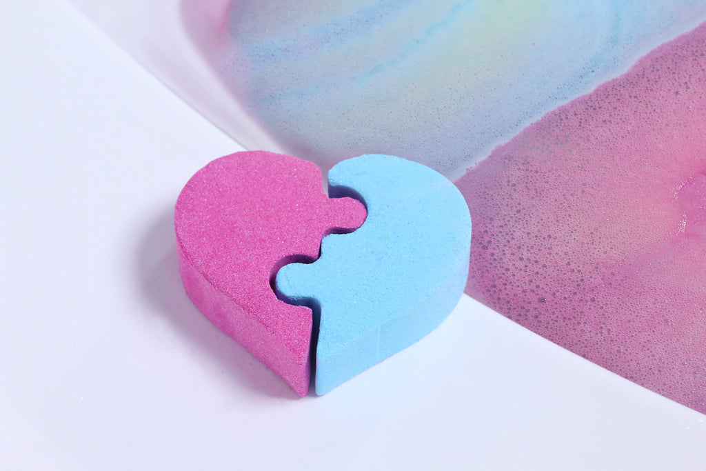 Lagunamoon Valentine's Day Bath Bombs Collection: Have Some Fun In This Special Season
